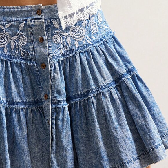 Blue Boho Women's Floral Embroidered Pleated Versatile A-Line Skirt - Picture 4 of 7